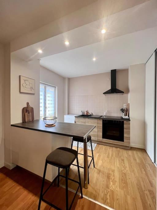 Casa Cloutiers #4 - Joli & Cosy T2 Avec Clim Parking - Hyper Centre Brive Apartment Ngoại thất bức ảnh